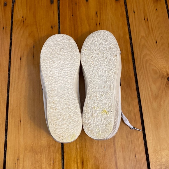 SOLD- Golden Goose Sneakers! - Picture 9 of 10